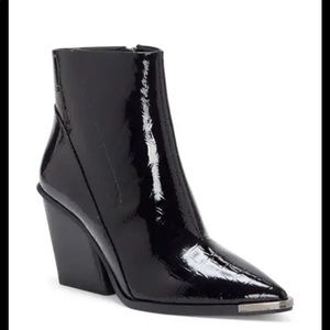 VINCE CAMUTO Anika Ankle Boots Size 7.5